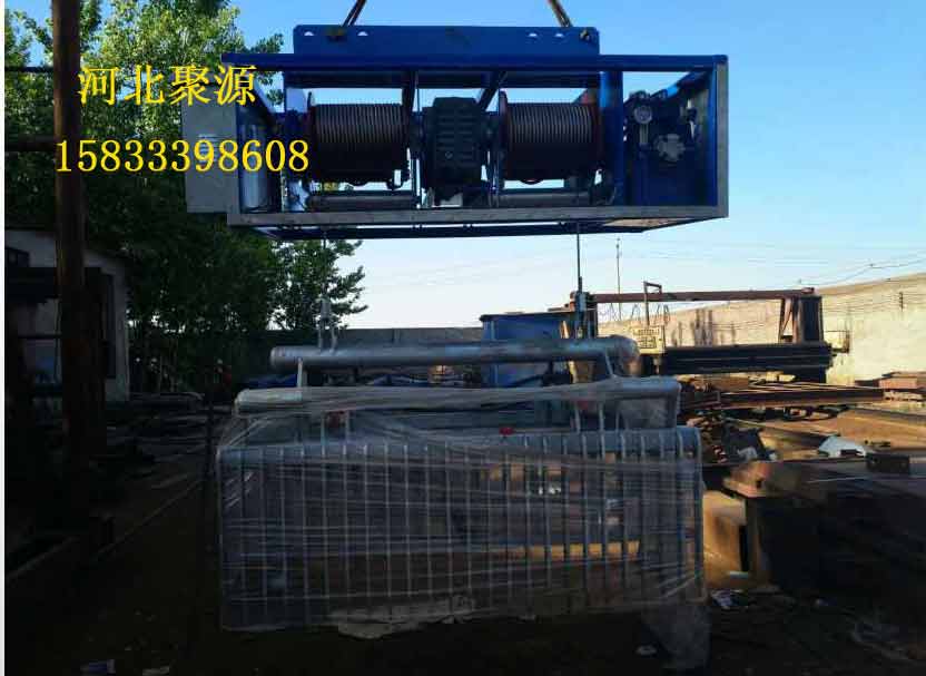 抓斗清污機(jī)