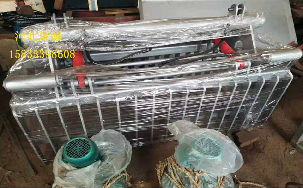 抓斗清污機(jī)