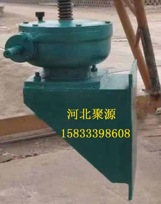 斜拉式螺桿啟閉機